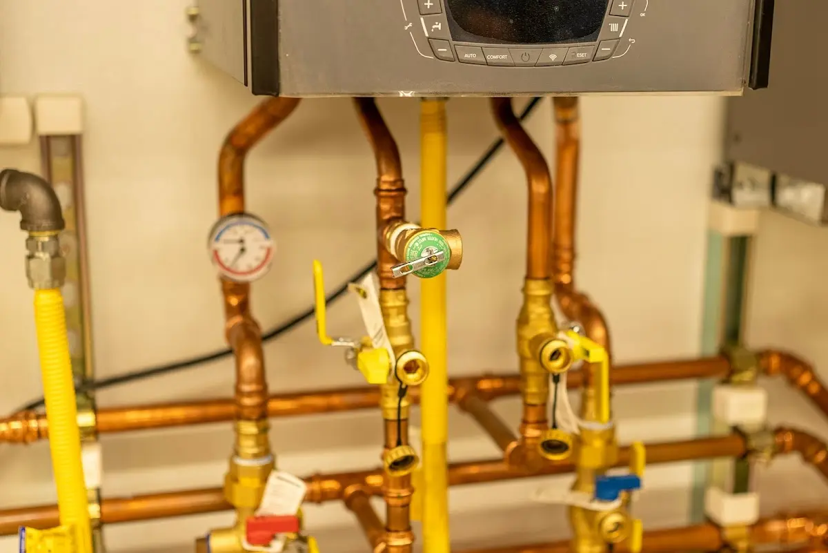 Licensed technician providing Pipe Repair for a homeowner in Rincon